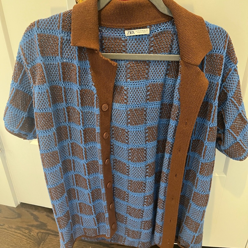 Cute summer top/blouse. Worn twice